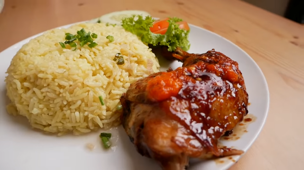 Cara-Cara Masak Nasi Ayam Legend yang Menjadi Rujukan Ramai